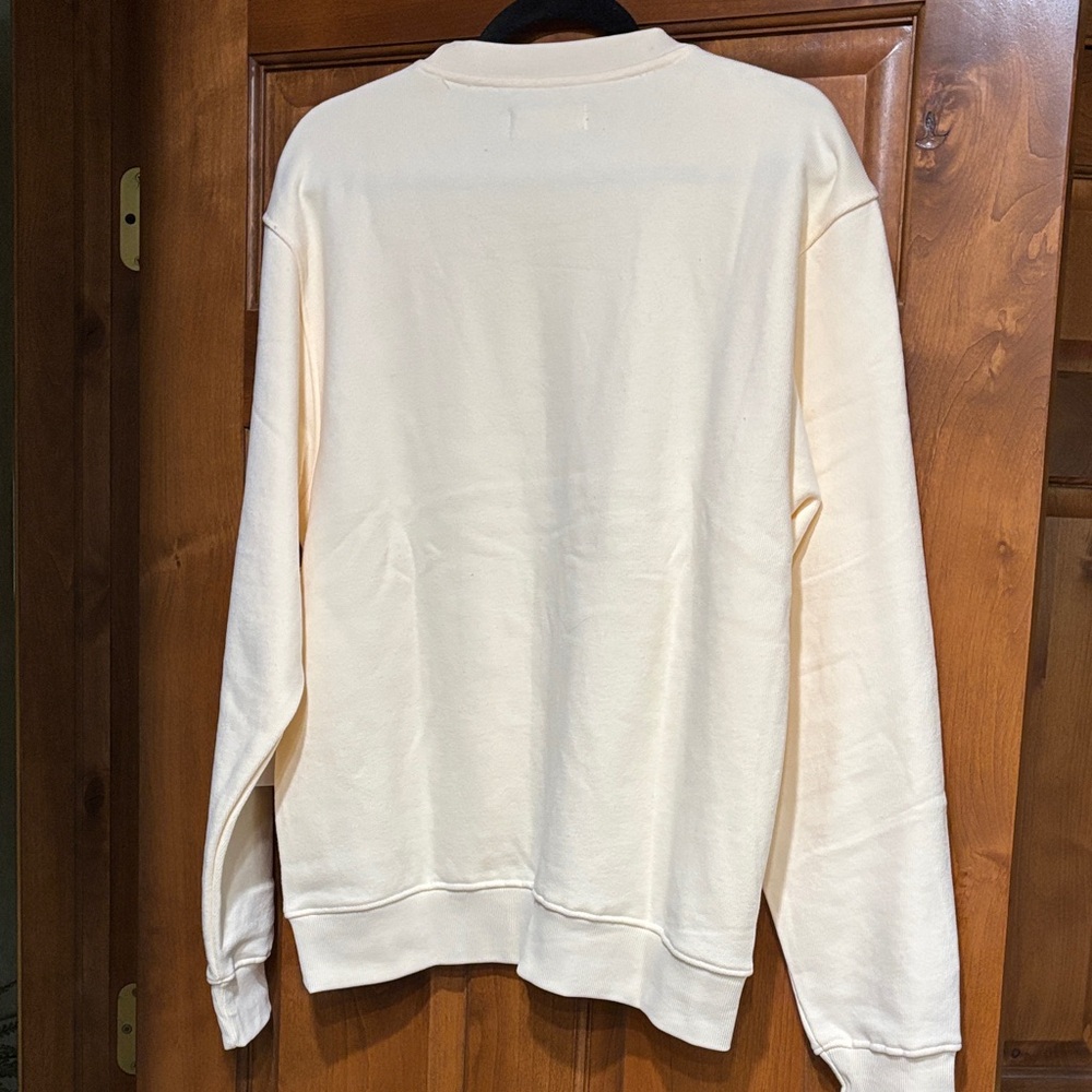 NWT Huega House Men's Cream Crewneck Sweater SZ M - Picture 7 of 7